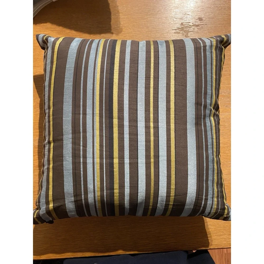 Pier 1 Imports Silver‎ Decorative Pillow Yellow Sun Flower 14
